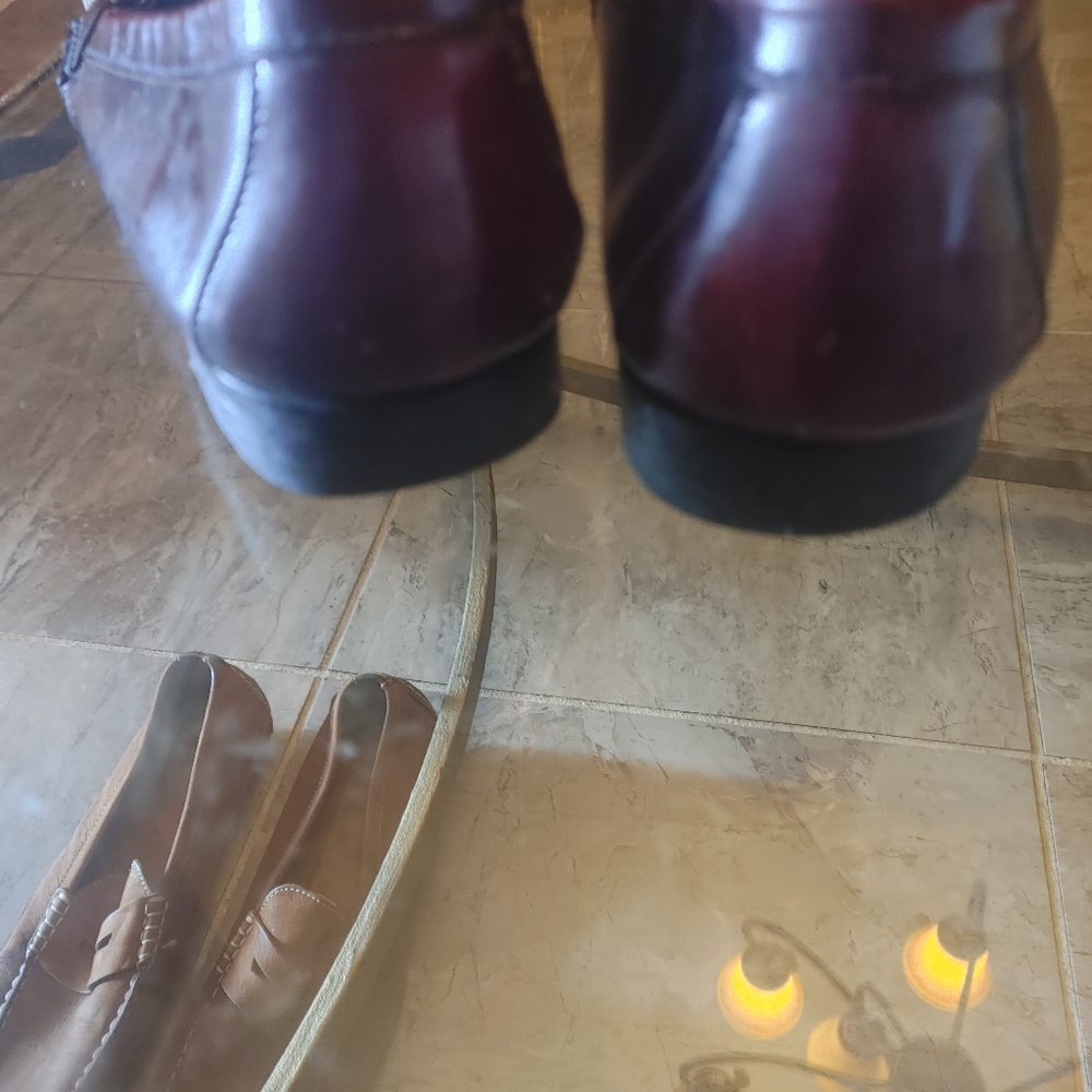 Shoes - Picture 4 of 5